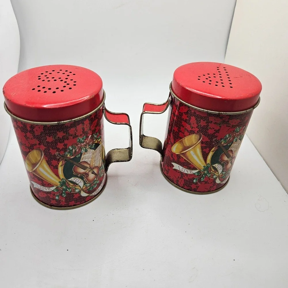 Vintage‎ Christmas Tin Salt & Pepper Shakers Red Musical Instruments Holiday Set